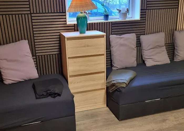 Kastanjegaarden Ansager